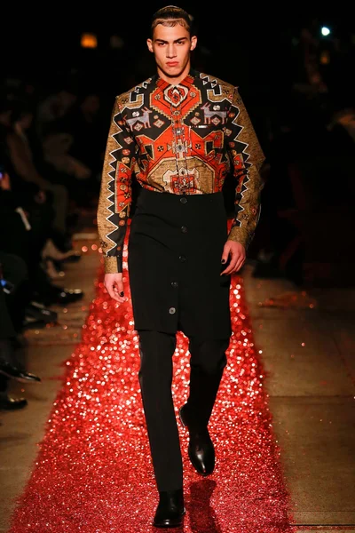 Look 58